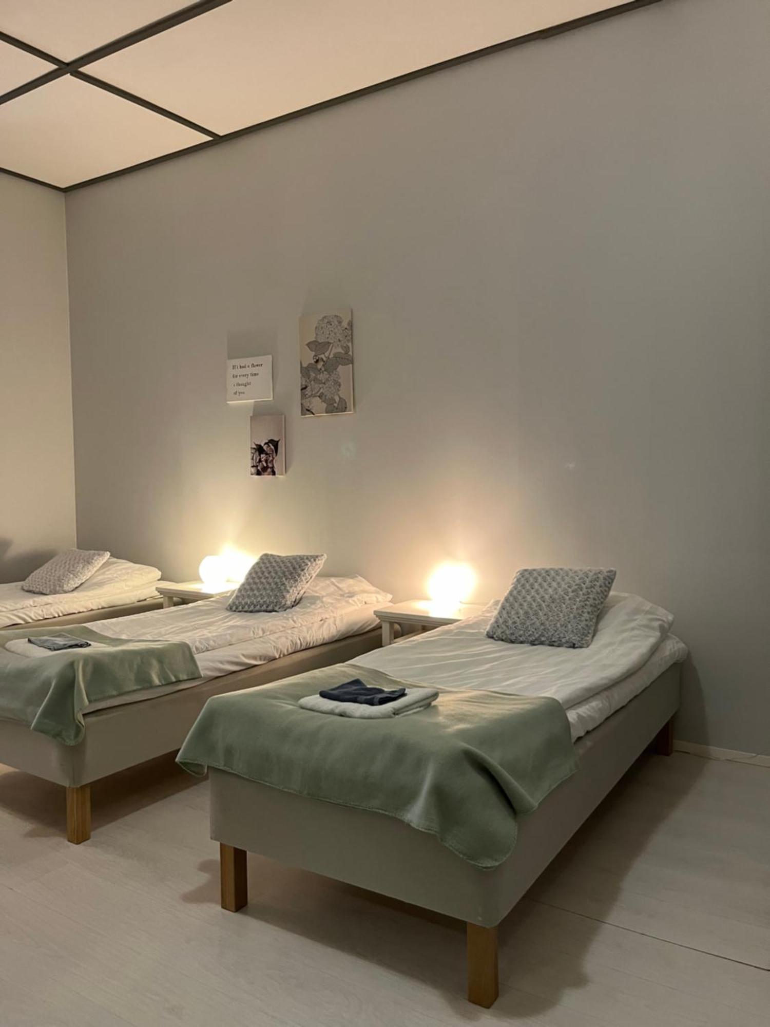 Hotelli Keskipiste Kärsämäki Exteriör bild